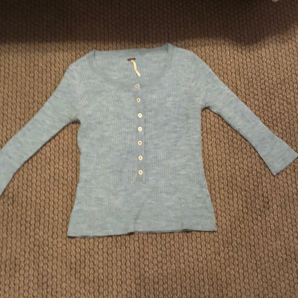 Free people— blue long sleeve shirt